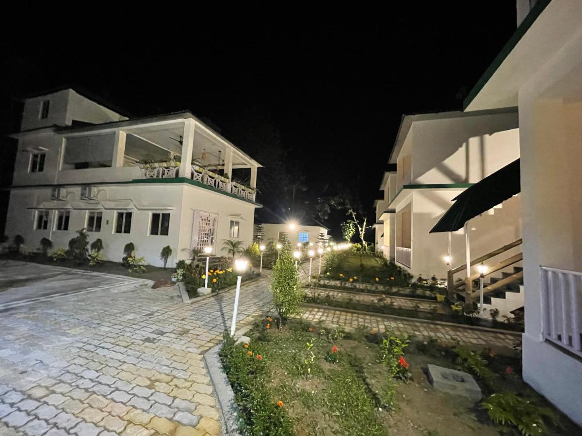 Jaldapara Forest Tourist Lodge Jftl Madari Hat Zewnętrze zdjęcie