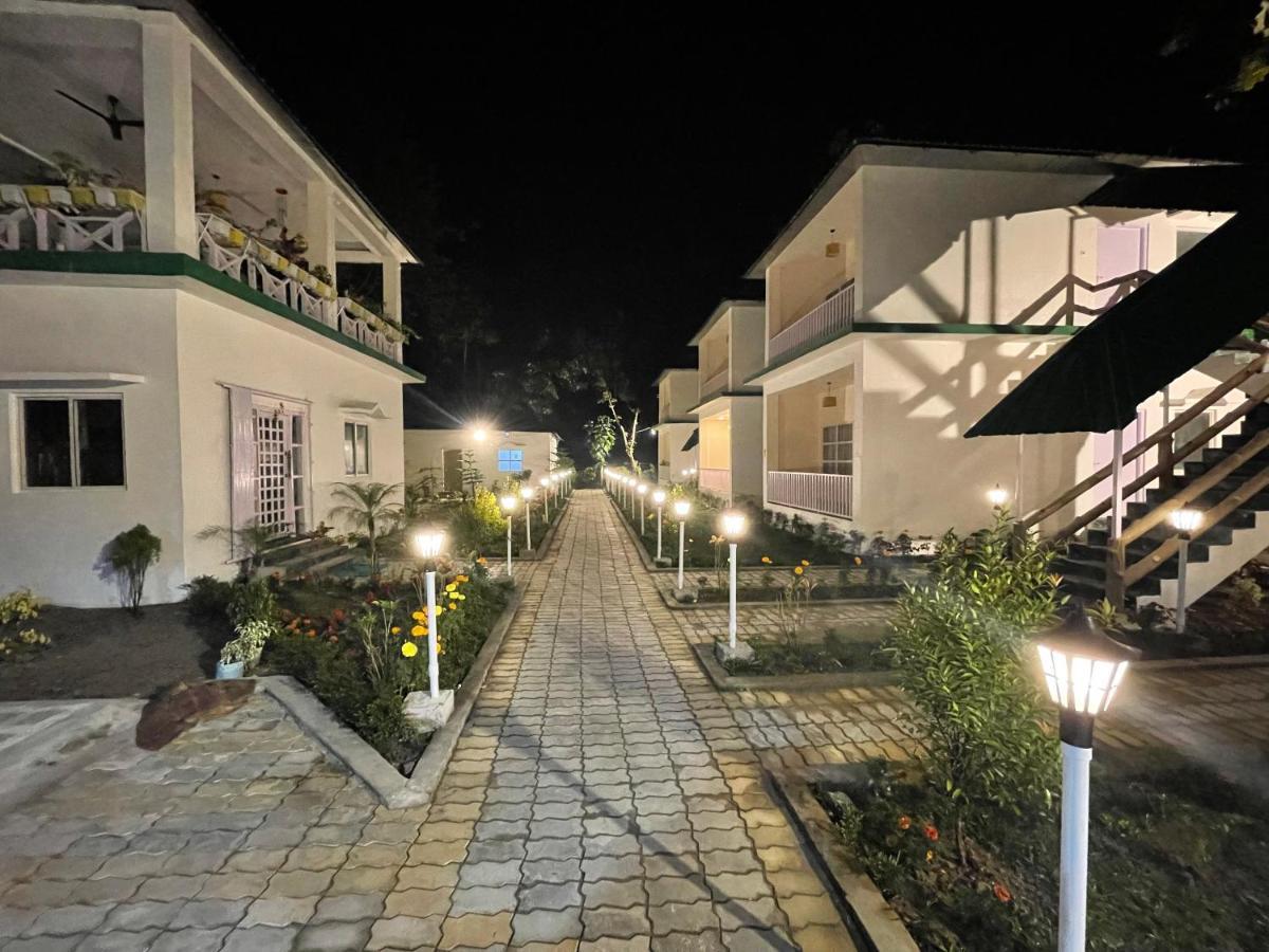 Jaldapara Forest Tourist Lodge Jftl Madari Hat Zewnętrze zdjęcie
